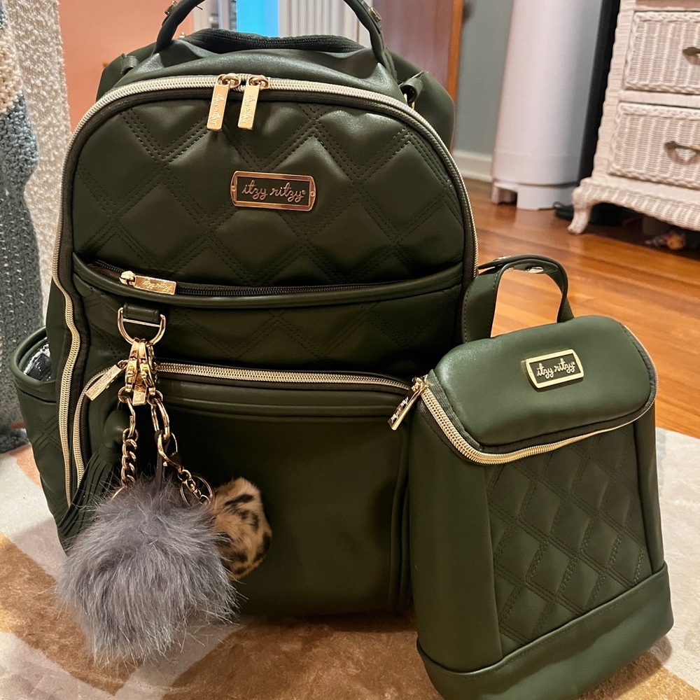 Itzy Rizty Green Miracle Boss Plus with Matching Bottle Bag
